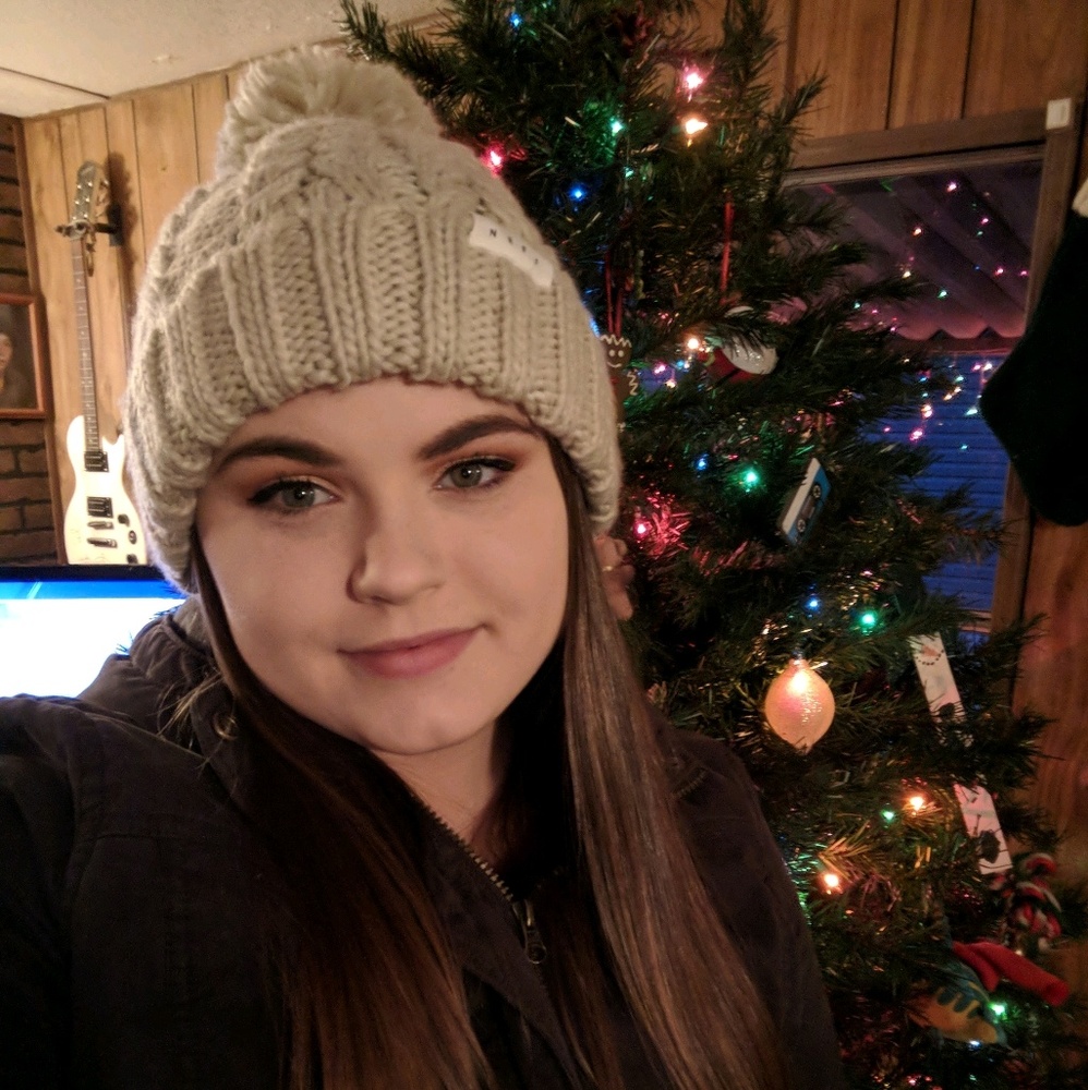 Meet your Posher, Kayla